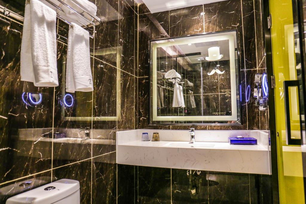 Chaoman Hotel Pazhou Wanshengwei Branch – Smart Value
