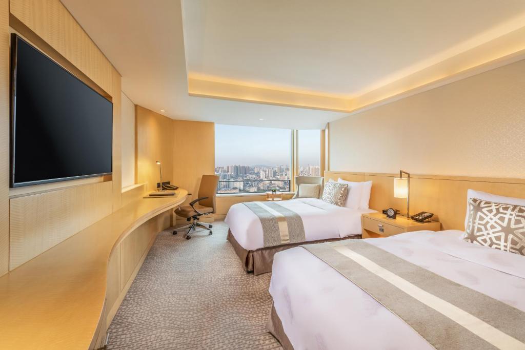 Guangzhou riverside hotel room